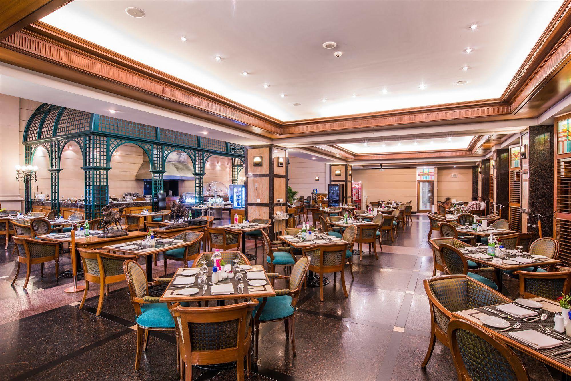 Le Meridien Bengaluru Kültér fotó