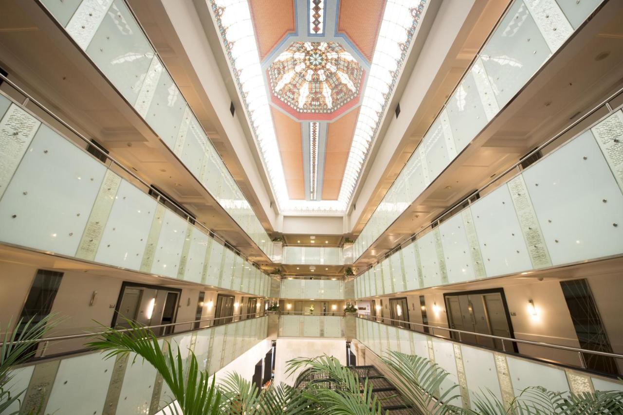 Le Meridien Bengaluru Kültér fotó